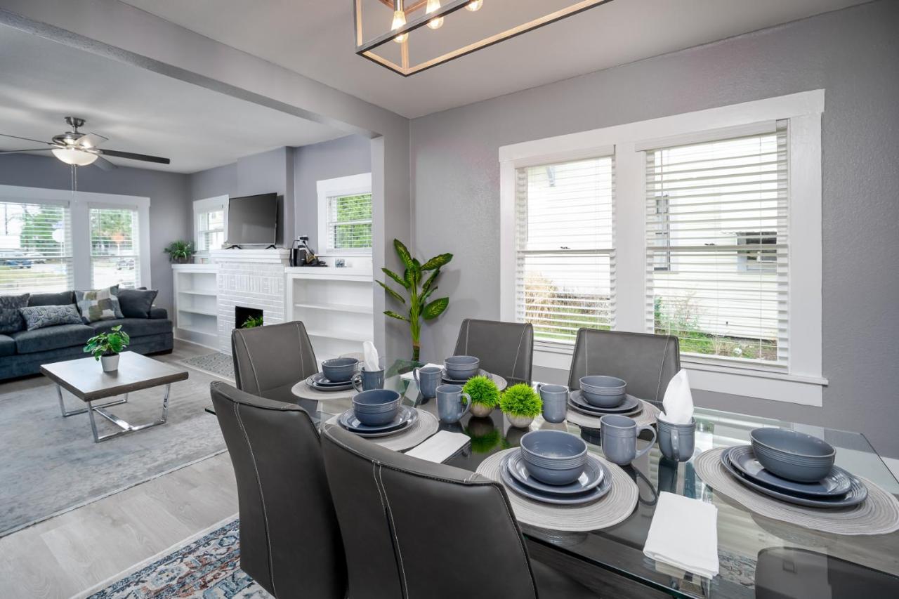 Spacious Home Near Downtown 샌안토니오 외부 사진