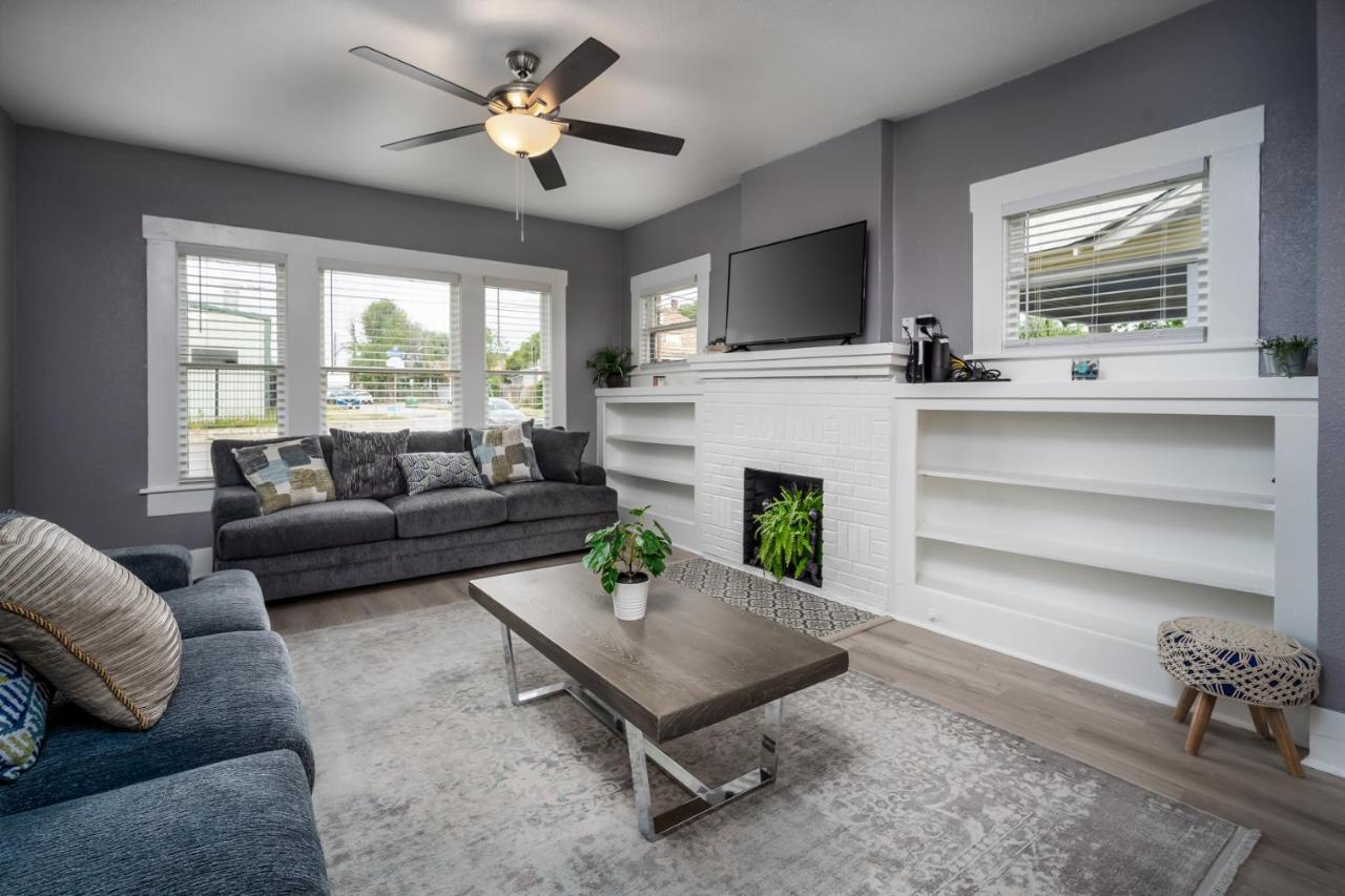 Spacious Home Near Downtown 샌안토니오 외부 사진